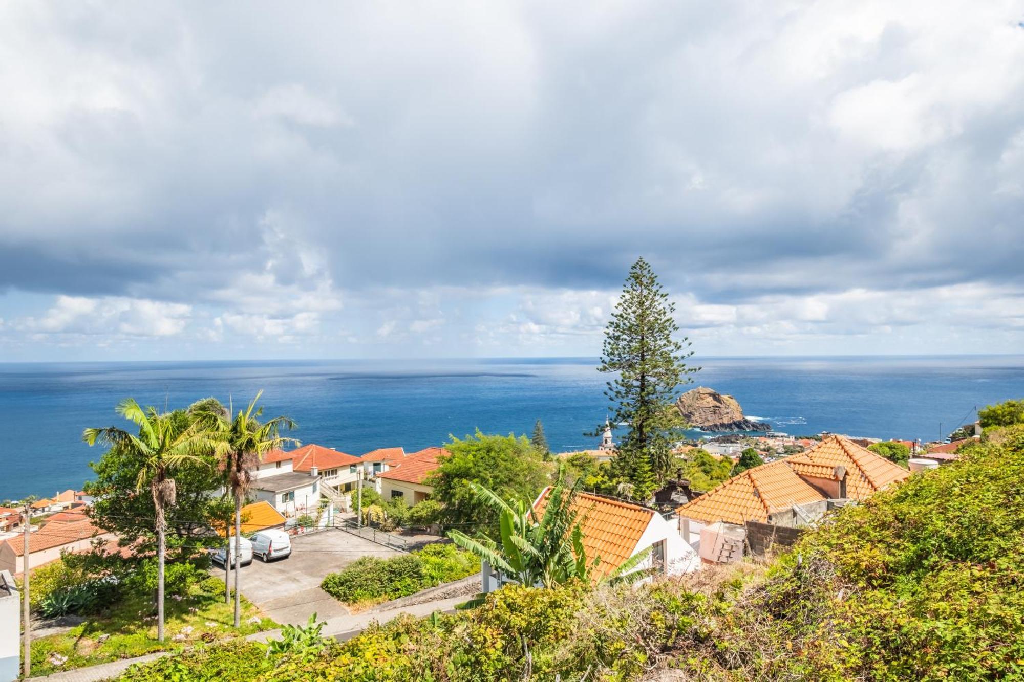 De Freitas Home Porto Moniz Exteriör bild